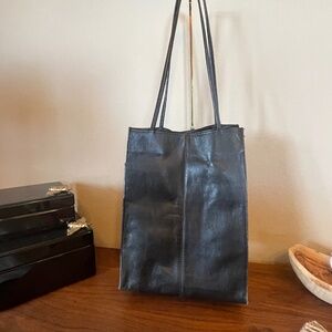 Hobo International Black Leather Vertical Tote, Handbag, Shoulder Bag